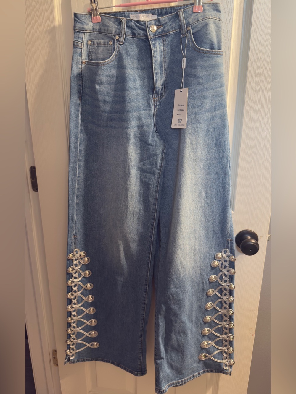 BRAND NEW - Light Wash Embellished Wide-Leg Jeans – Women's Flare Denim